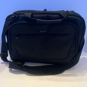 Targus CityLite Briefcase‎ (TBT053US-91) 15.6 laptop bag.